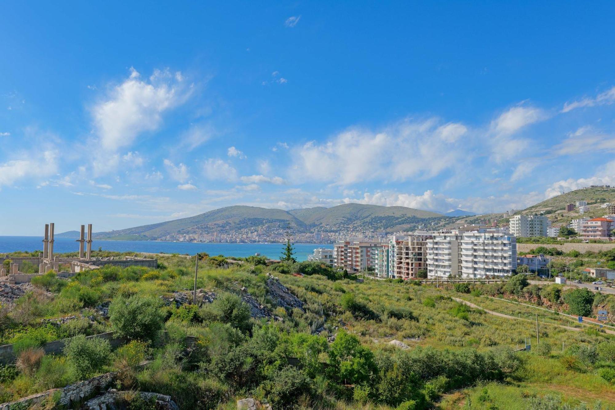 Hotel Holiday Саранда Екстер'єр фото